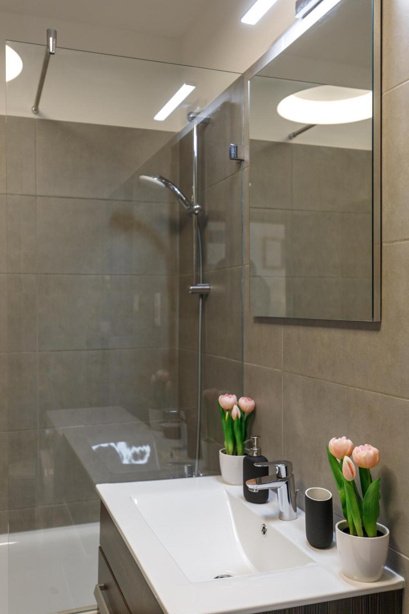 K40 Romantic Deluxe Studio In The City Center Boedapest Buitenkant foto