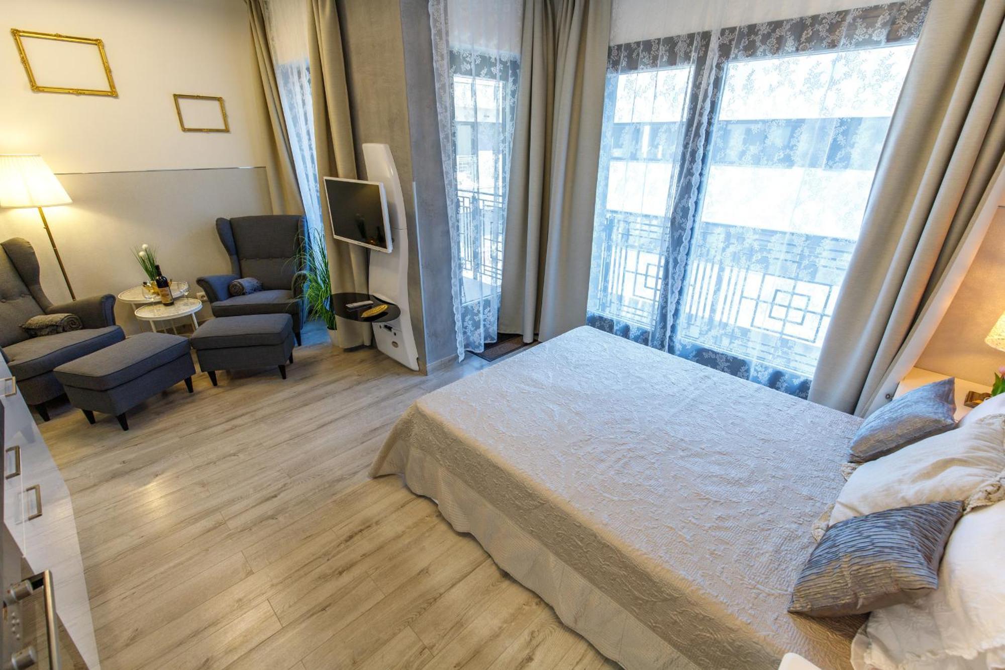 K40 Romantic Deluxe Studio In The City Center Boedapest Buitenkant foto